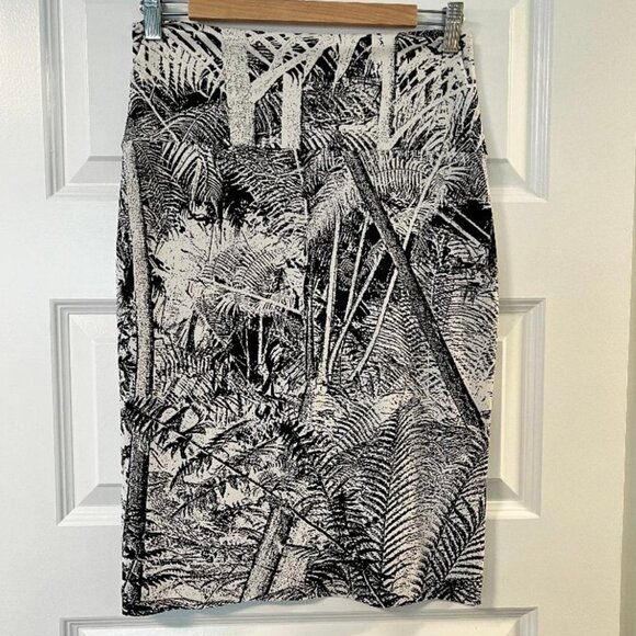 Kamali Kulture Norma Kamali Straight Skirt Black & White Print - Picture 1 of 5